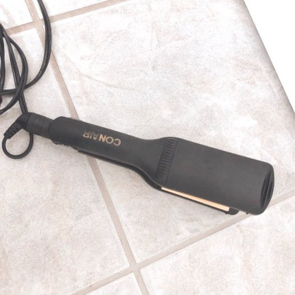 Conair Hair Straightener - Picture 4 of 6